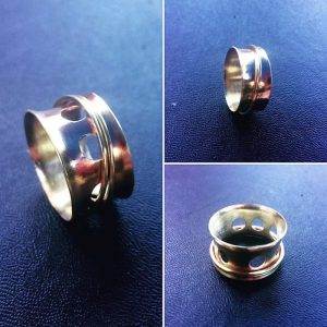 Make your own spinner ring in a jewelry making class.